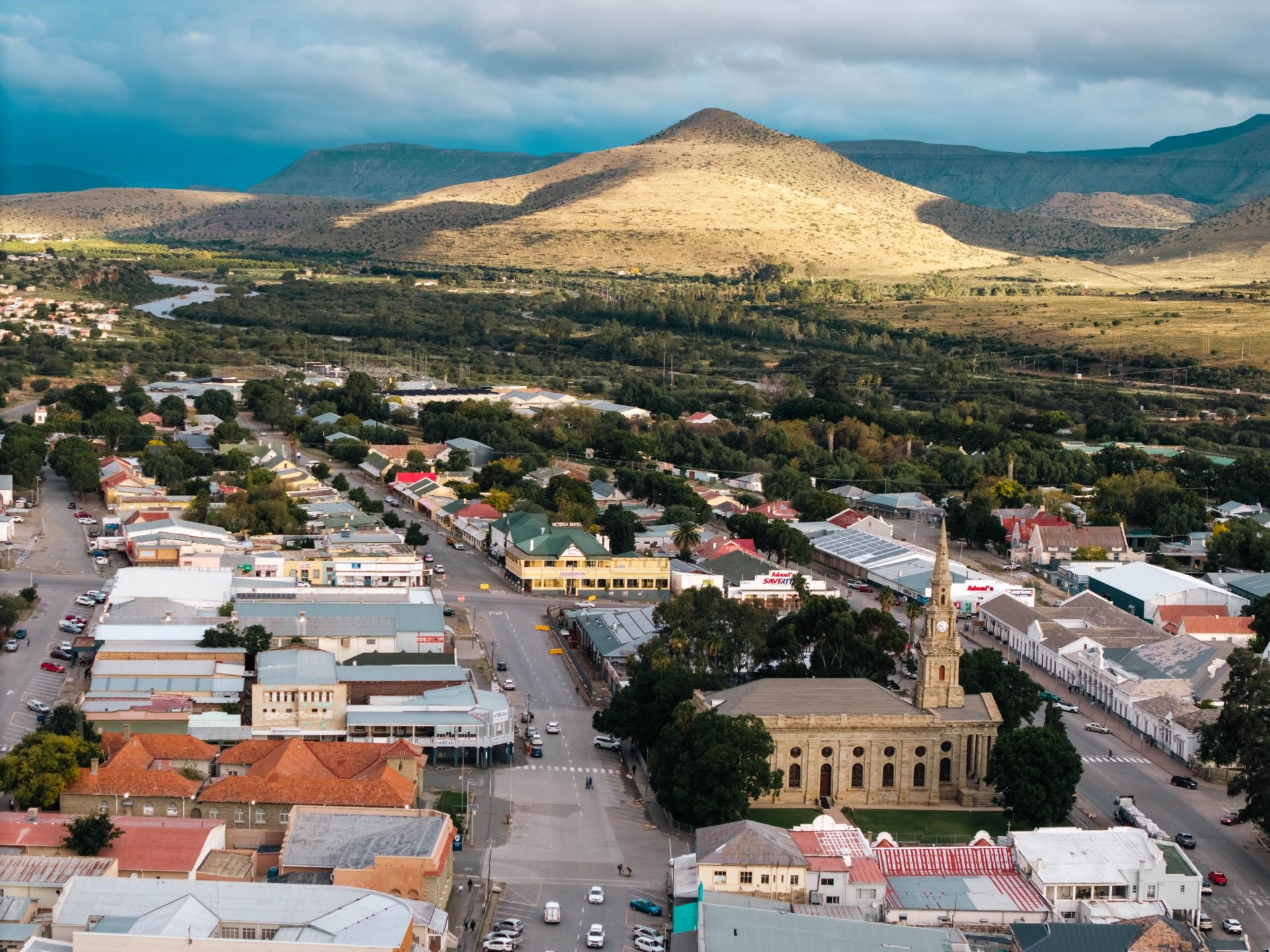 Cradock from the air: the Dutch Reformed church on the main street and the Great Fish River winding towards the hills